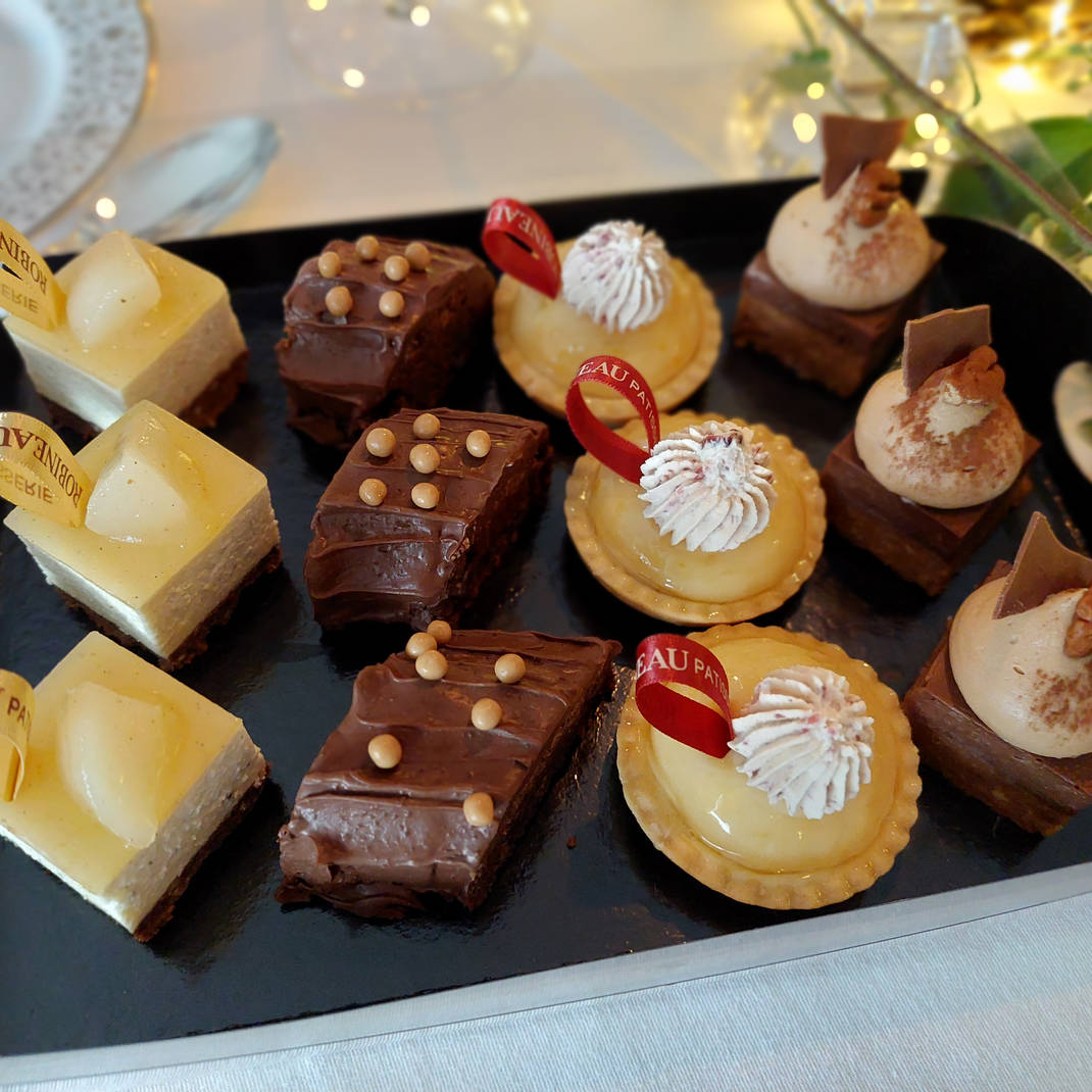12 Mini French Patisserie Tray
