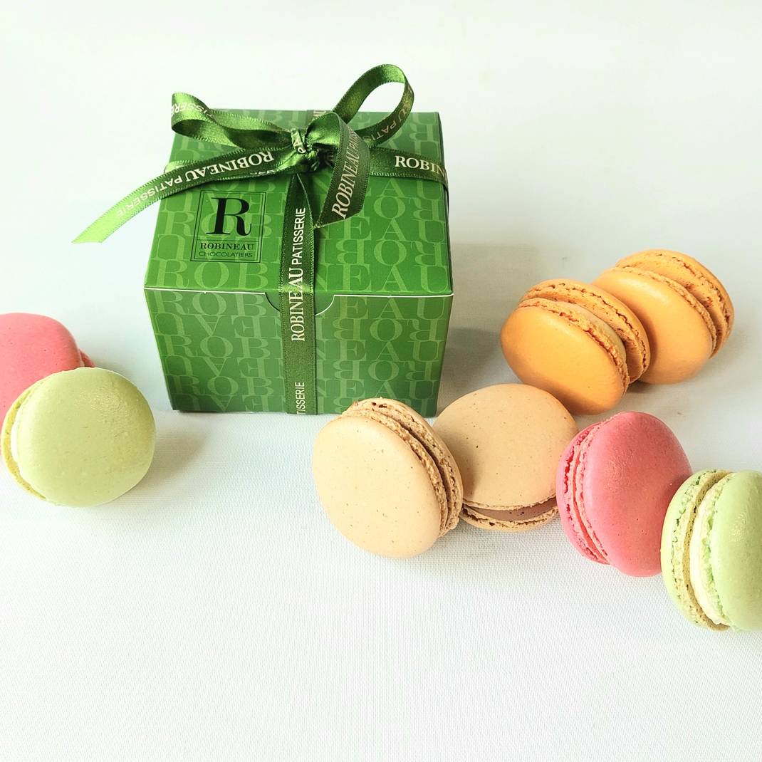 A Gift Box of 8 Parisian Macaroons
