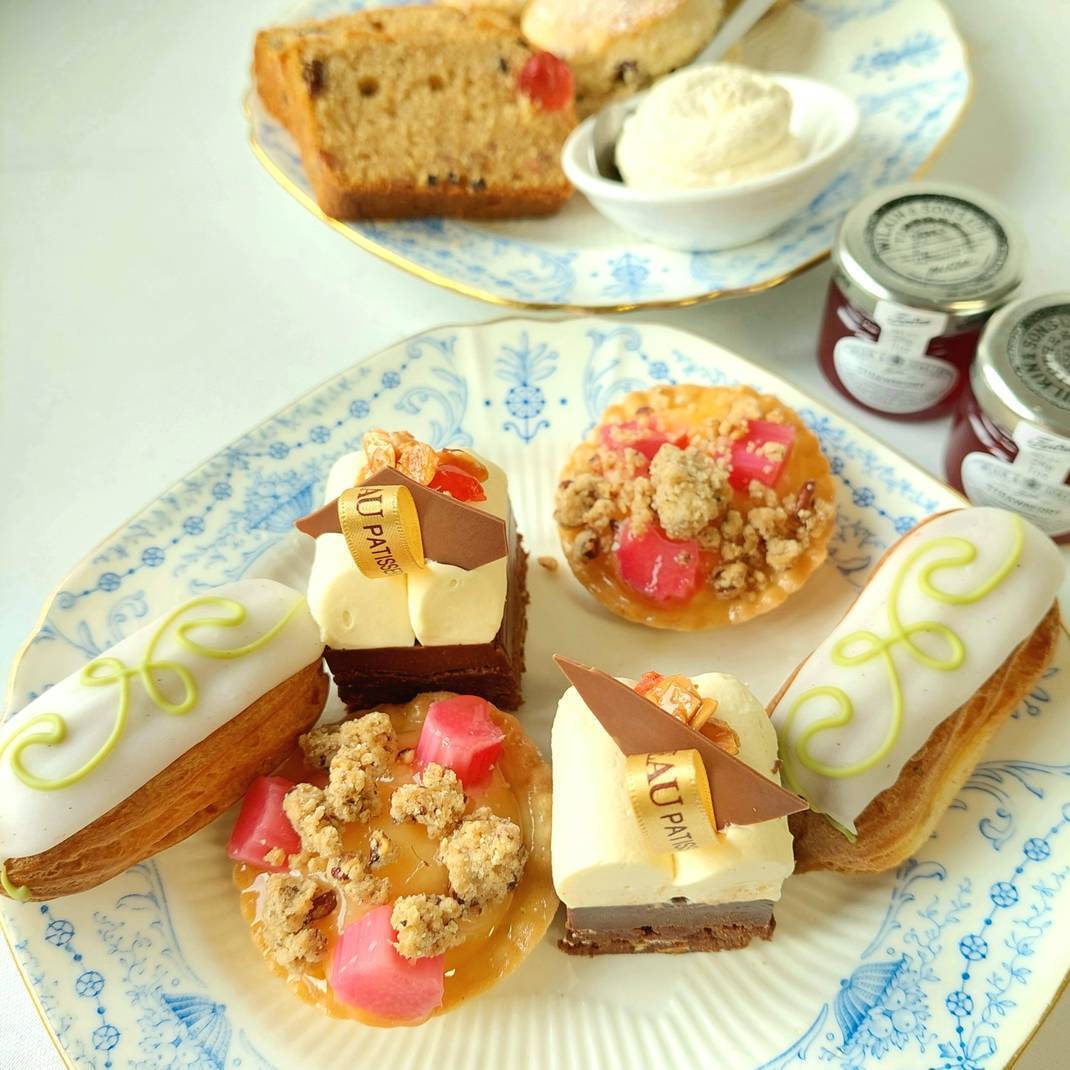 Traditional Prosecco Afternoon Tea to Takeaway