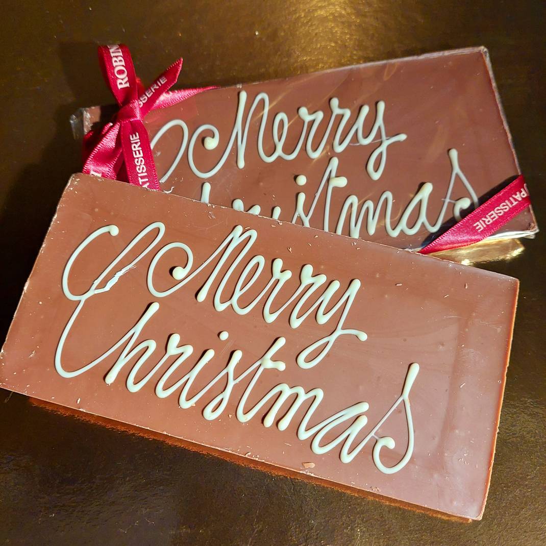 'Merry Christmas' Milk Chocolate Bar