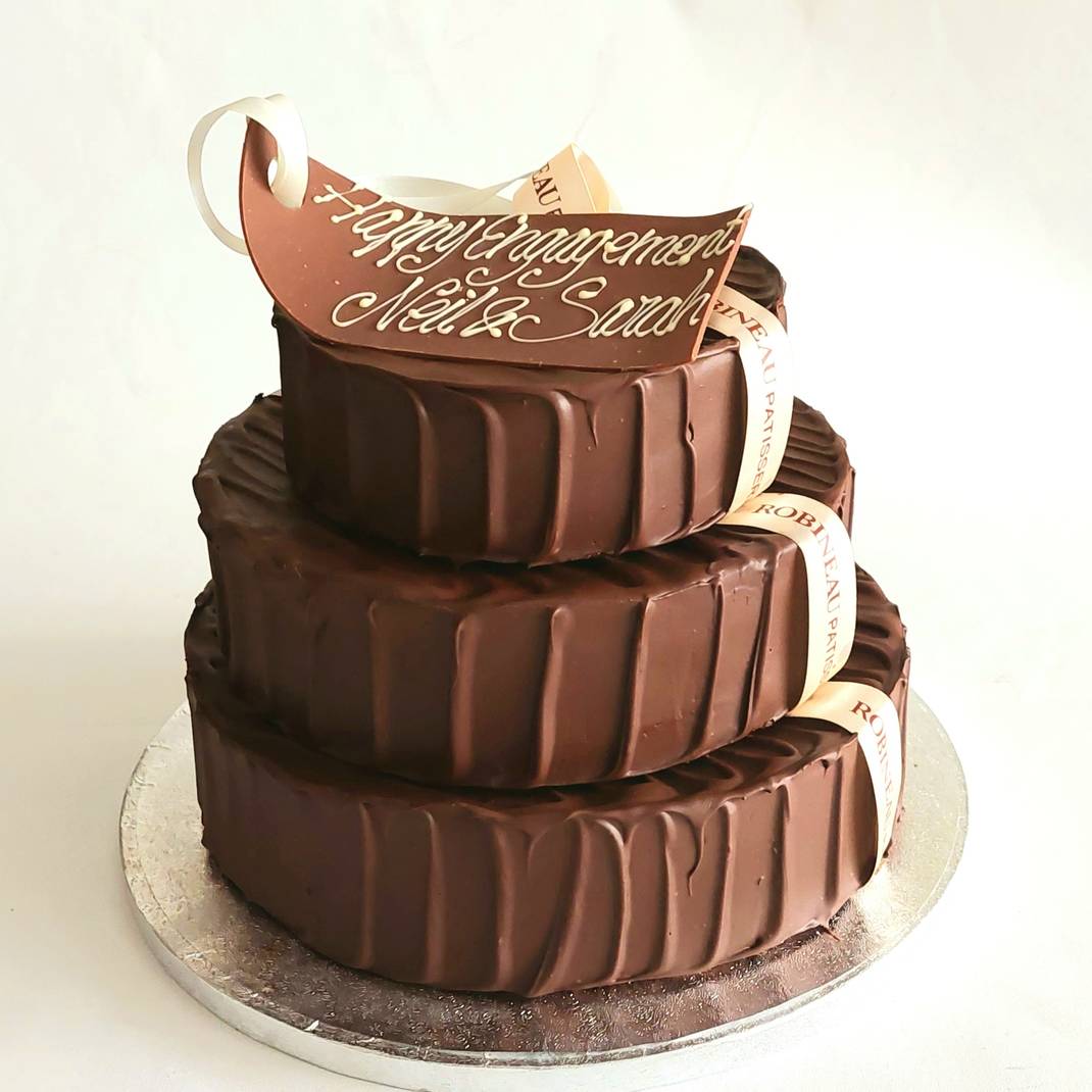 3 Tier Plain Robineau Gateau (10, 8 and 6 inches)