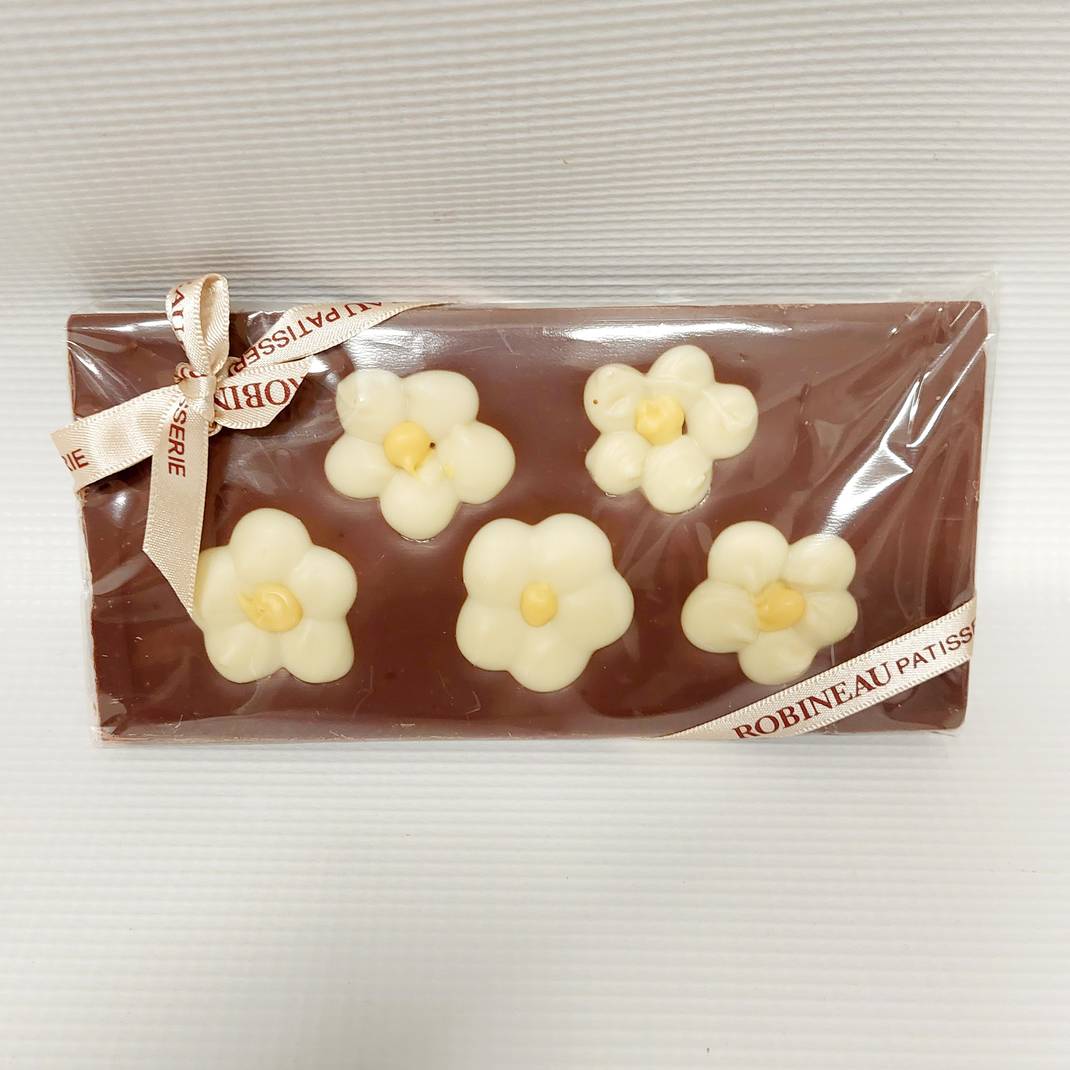 Milk Chocolate Daisy Bar