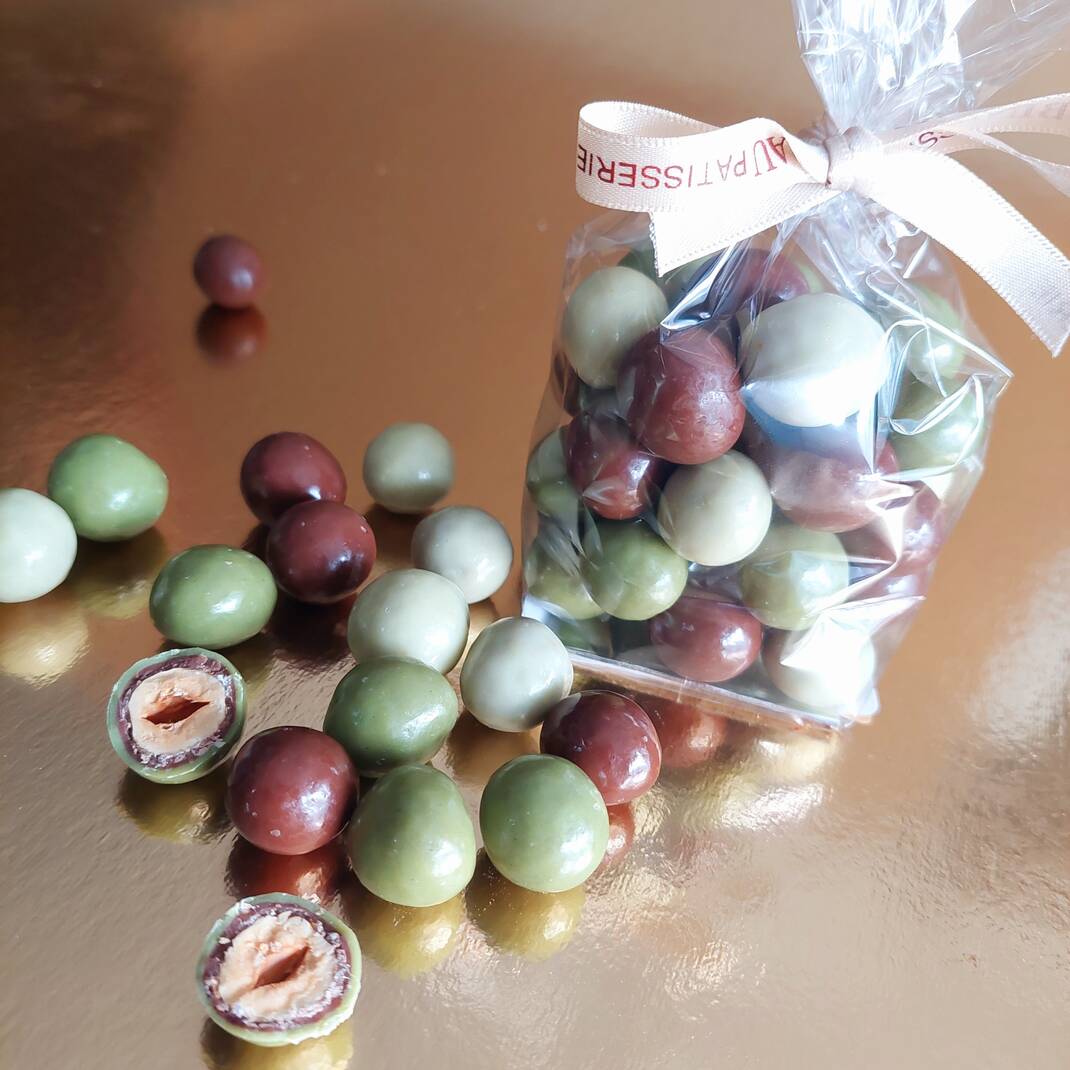 Praline Chocolate Coated Hazelnuts