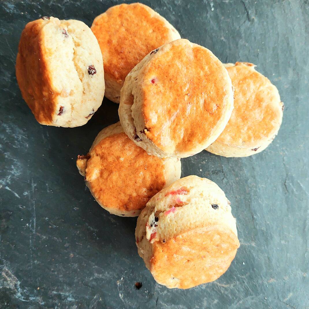 Afternoon Tea Sized Fruit Scones (Half Dozen)