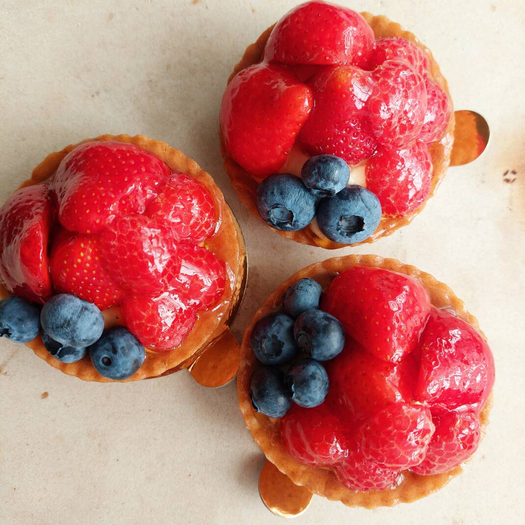 Individual Mixed Berry Tart