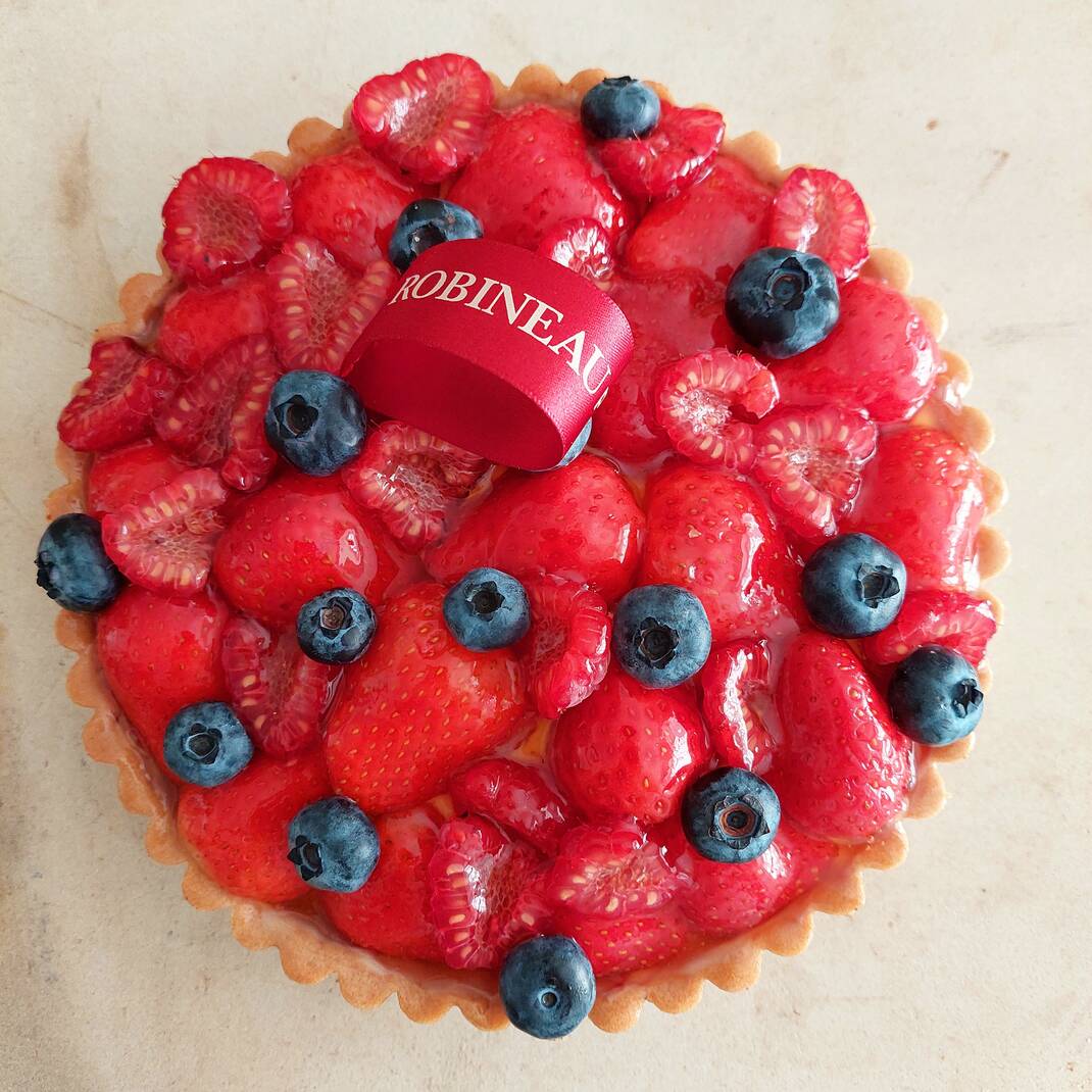 Large Mixed Berry Tart