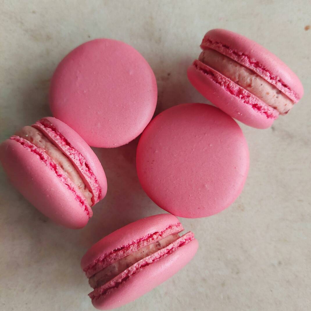 Poached Rhubarb Parisian Macaroon