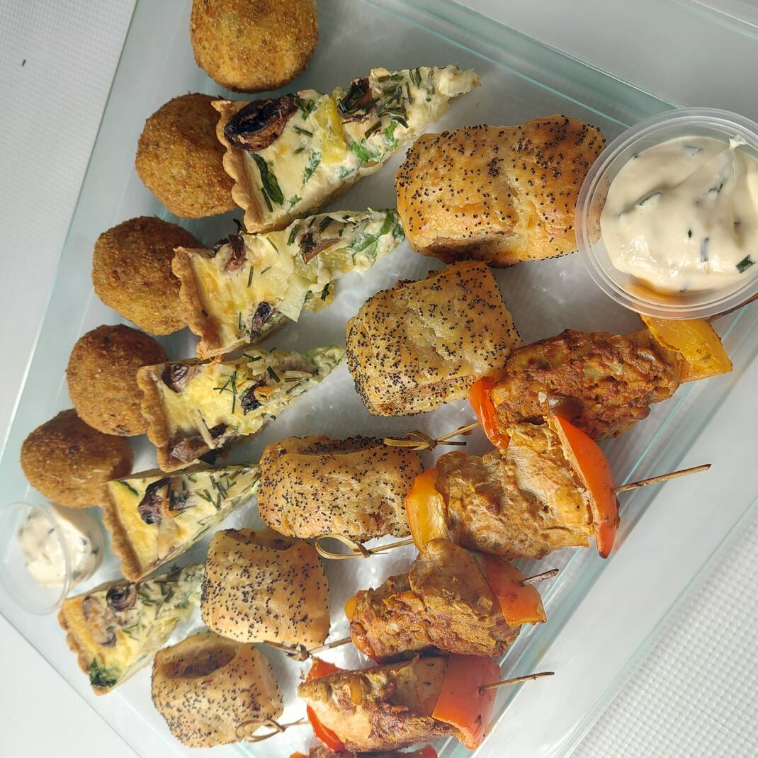 20 Pieces Savoury Platter