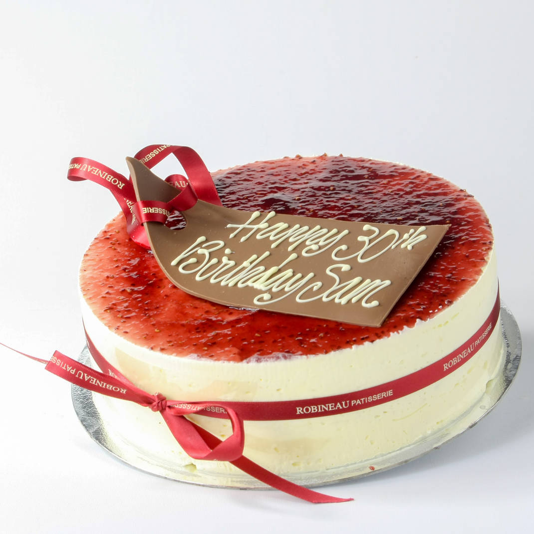 Celebration Victoria Gateau (8 inches)