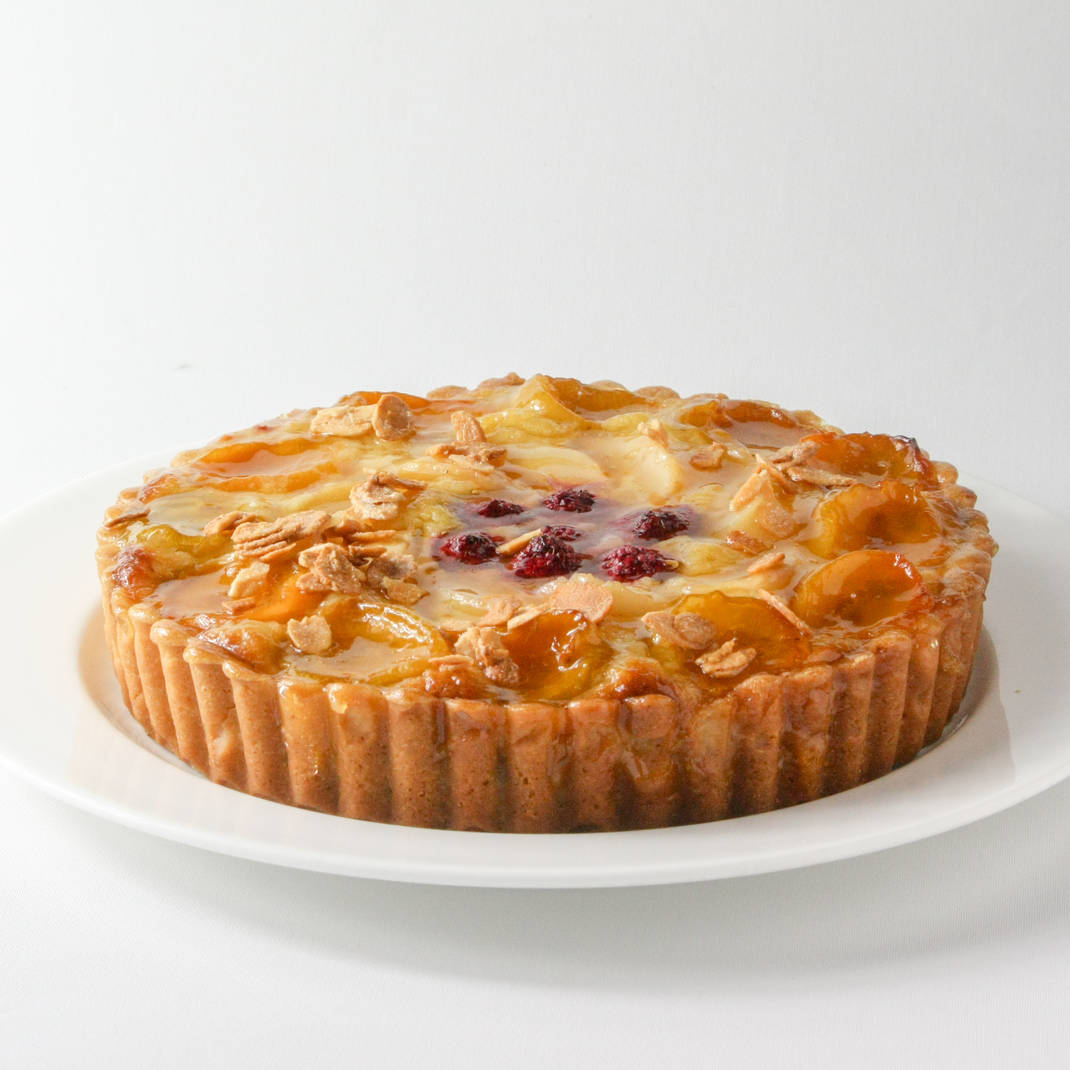 Medium Frangipane: Raspberry and Apricot